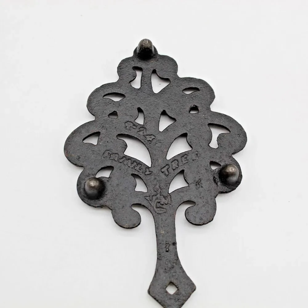 Vintage Mini Cast Iron Trivet Family Tree 9-24